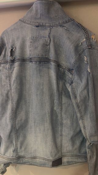 Chaqueta vaquera Hollister XL desgastada