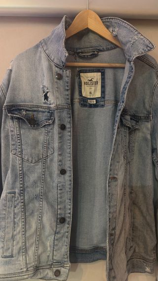 Chaqueta vaquera Hollister XL desgastada