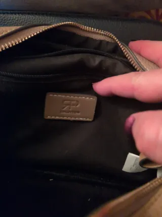 Bolso bandolera beige y negro