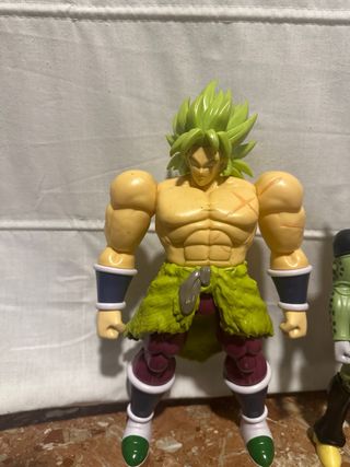 4 Figuras Dragon Ball Grandes