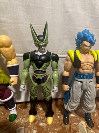 4 Figuras Dragon Ball Grandes
