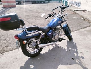 Suzuki Marauder 250cc Cruiser custom