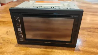 Radio CD Táctil Pioneer Bluetooth DIVX