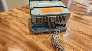 Radio CD Táctil Pioneer Bluetooth DIVX