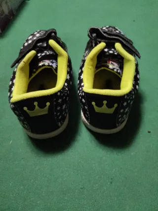 Scarpe ginnastica bambina taglia 29
