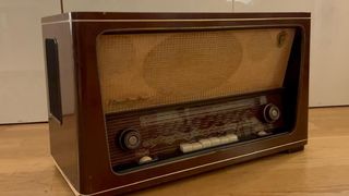 Radio Radiodina 382 Aznarez Madera 35 x 60 x 28 cm