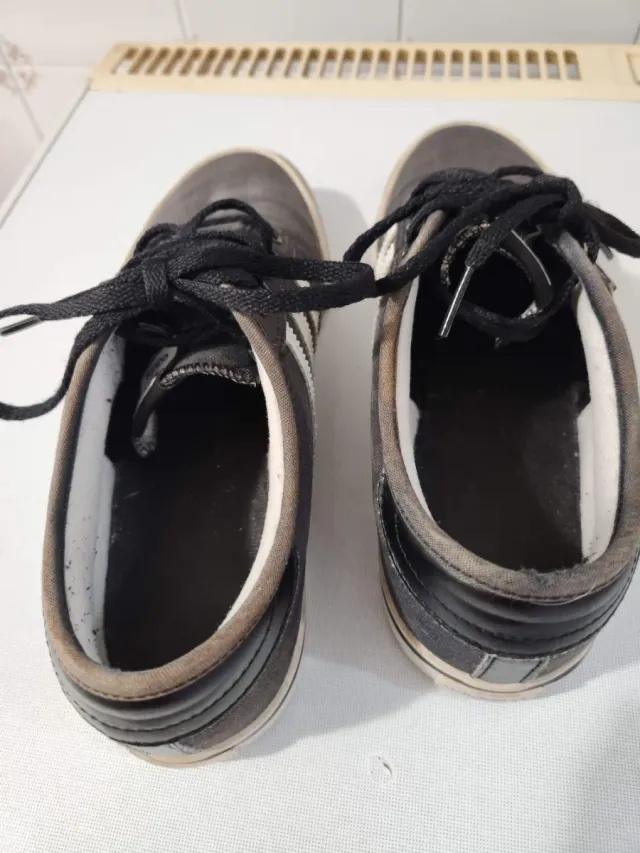 Zapatillas Adidas+náuticos