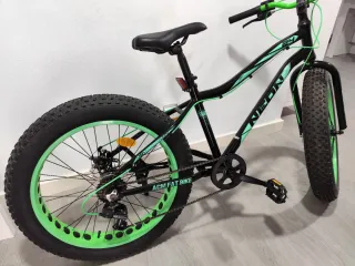 Bicicleta Mountain Bike muy nueva