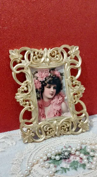 Marco Dorado Romántico Vintage