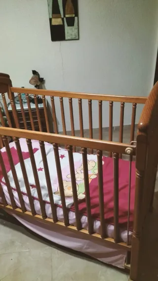 Cuna de madera