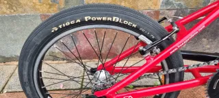 Bici BMX Race Freeagent Teamlimo Roja