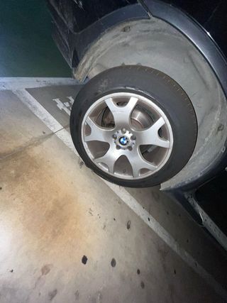 Llantas BMW con Neumáticos Originales