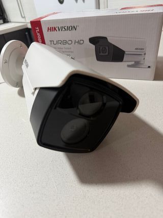 Cámara Hikvision Turbo HD 2MPX