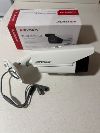 Cámara Hikvision Turbo HD 2MPX