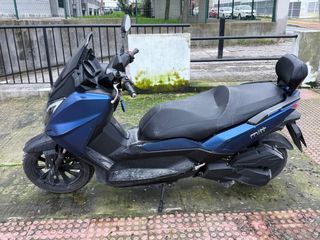 Mitt Scooter 125cc Azul y Negra