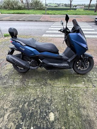 Mitt Scooter 125cc Azul y Negra