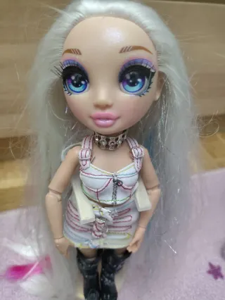 Rainbow High Gabriella Muñeca