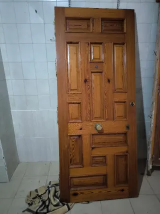 Puerta de entrada artesanal por ebanista,de canada