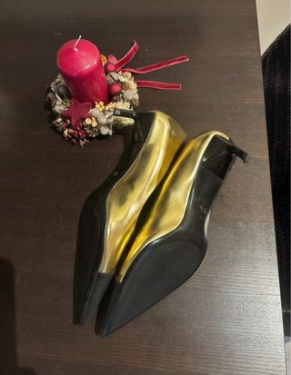 Zapatos de fiesta Zara negros y dorados