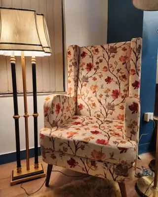 Tapicero sillones flores