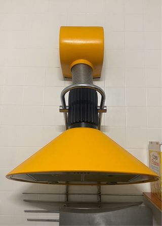 Campana extractora vintage amarilla