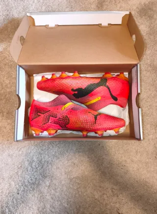 Puma Future Football Boots Pink FG Soccer Cleats