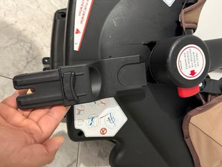 Bebe Confort adaptable en coche