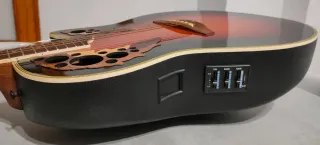 Guitarra Ovation Celebrity de Luxe