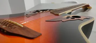 Guitarra Ovation Celebrity de Luxe