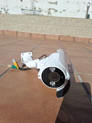 Cámaras de Vigilancia Exterior (Lote)