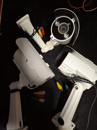 Cámaras de Vigilancia Exterior (Lote)