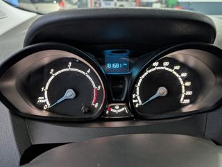 Ford Transit Courier 2021