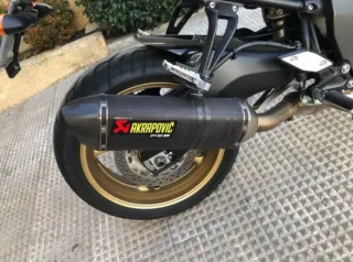 Yamaha FZ8 Naked Blanca y Negra