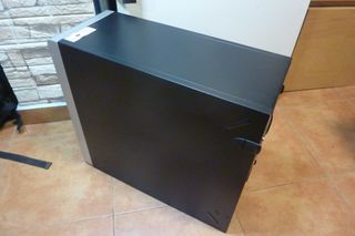 Torre PC ATX Negra y Plateada