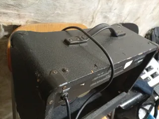 Amplificador LEEM BA 1040 negro 8 ohmios 40 watios