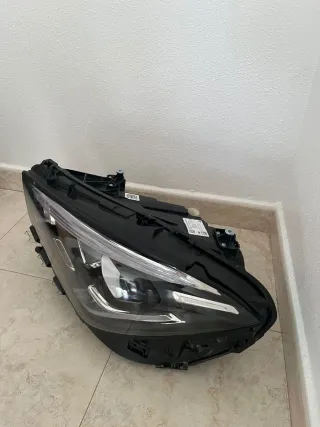 Juego de Faro de mercedes cla