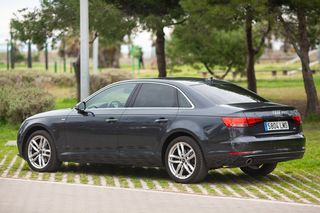 AUDI A4 2.0 TDI 150CV S tronic sport edition