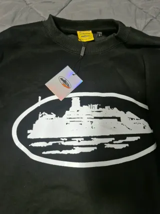 Sudadera gris con estampado ovalado