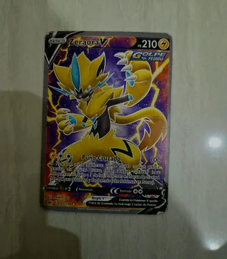Cartas Pokémon V Zarude V y Zeraora V