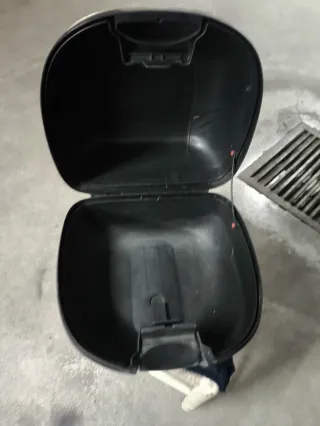 Baúl SHAD Moto Gris