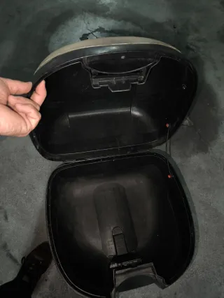 Baúl SHAD Moto Gris