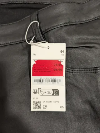 Pantalón cuero sintético