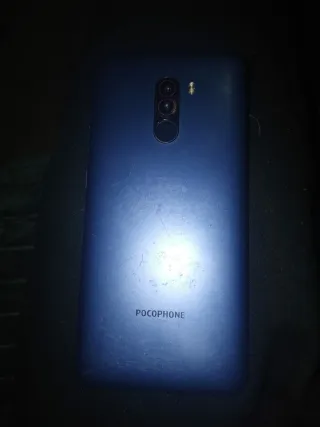 Móvil Poco Azul