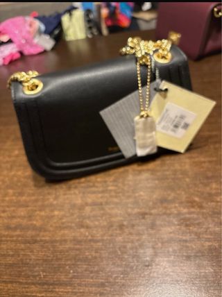 Borsa Moncrief nera piccola con catena dorata