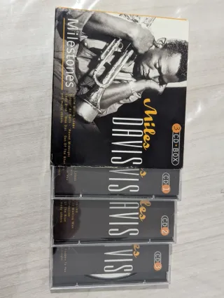 CD Box 3 Miles Davis Milestones
