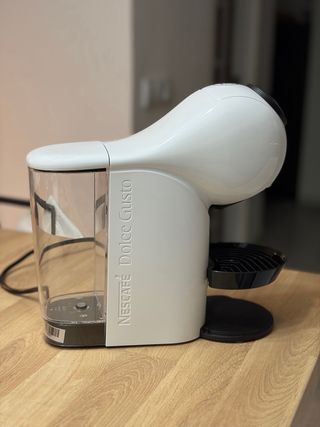 Cafetera Nescafé Dolce Gusto Genio S Blanca