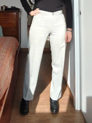 Pantaloni grigi primaverili a quadri fatti a mano
