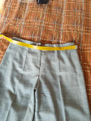 Pantaloni grigi primaverili a quadri fatti a mano