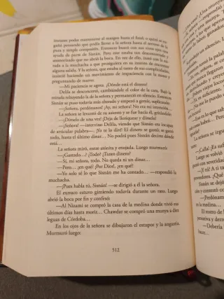 Los Baños del Pozo Azul (HARPERCOLLINS) (Spanis...