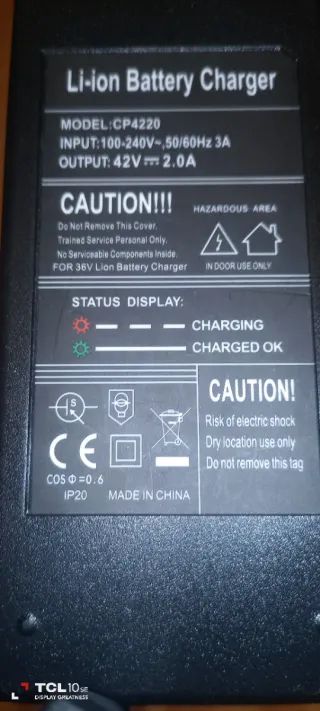 Cargador Li-ion 42V 2A CP4220 Patinete Eléctrico